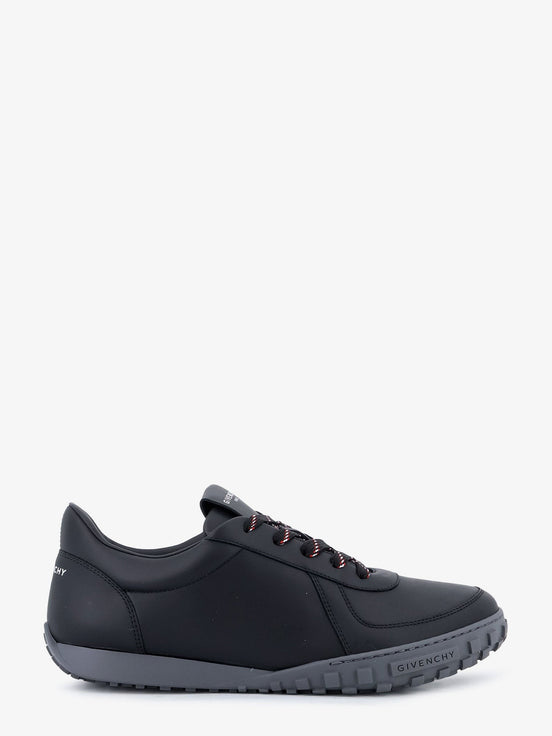Leather sneakers