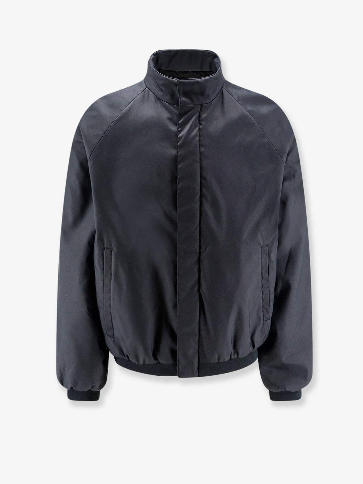 Lightweight and compact nylon jacket