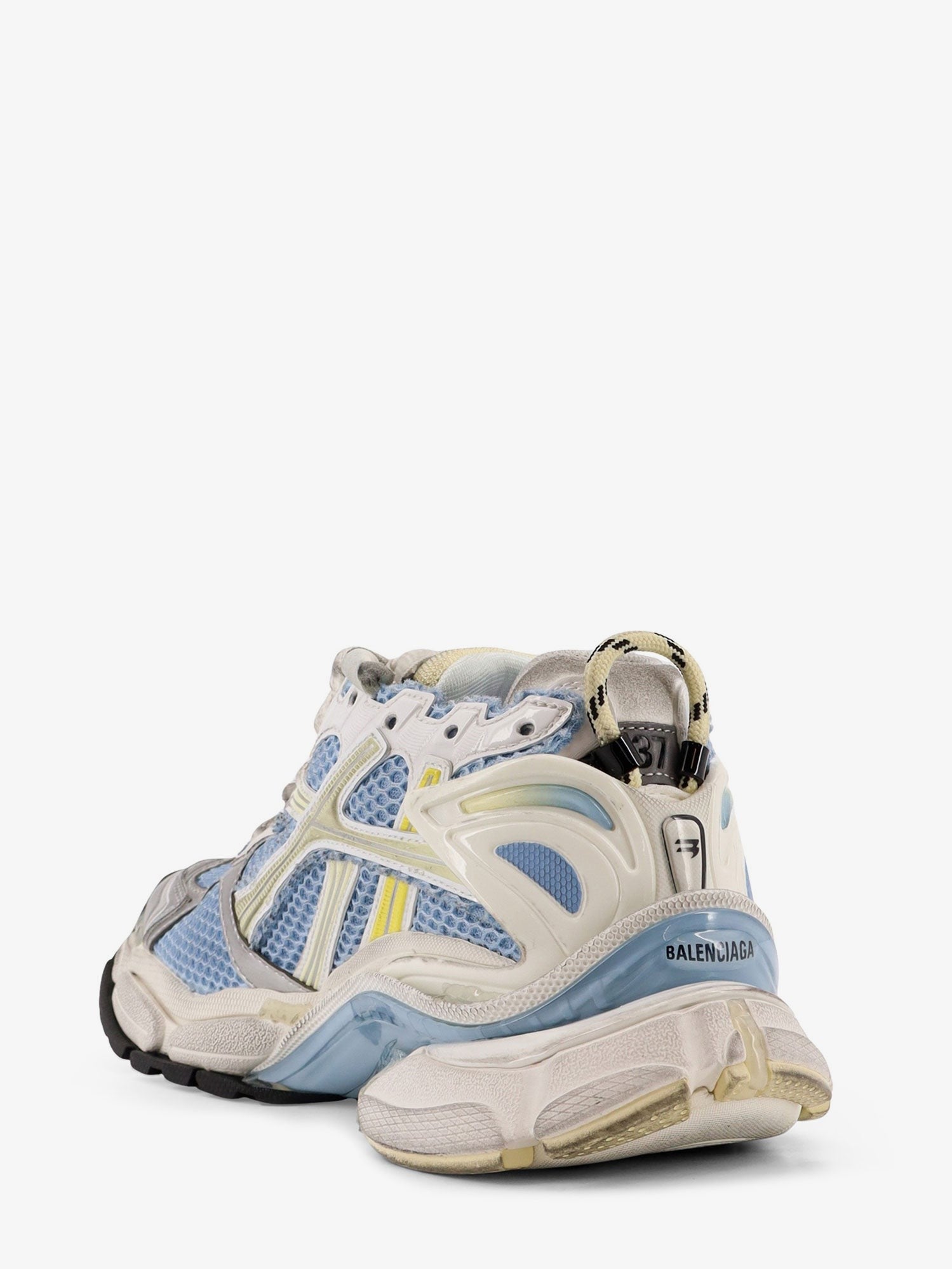 Low-top Runner mesh sneakers