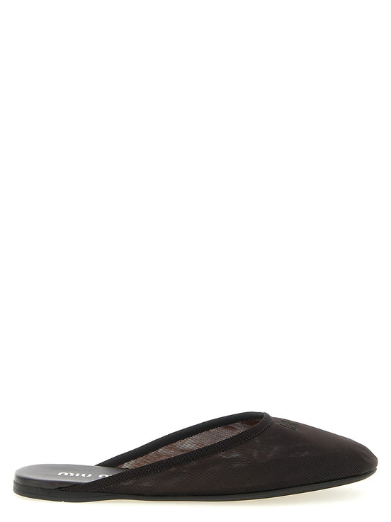 Mesh fabric slippers