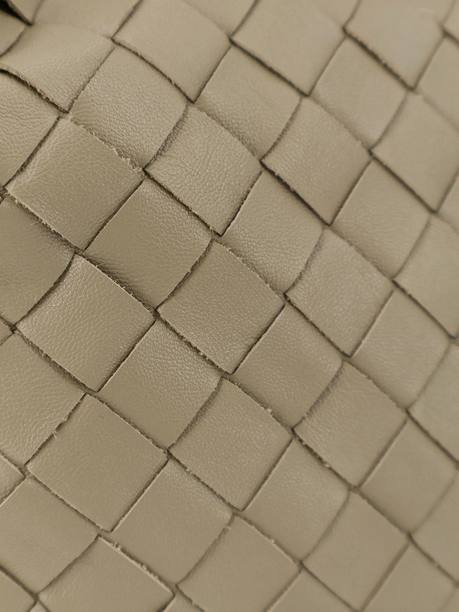 Mini Hop leather crossbody bag with Intrecciato pattern