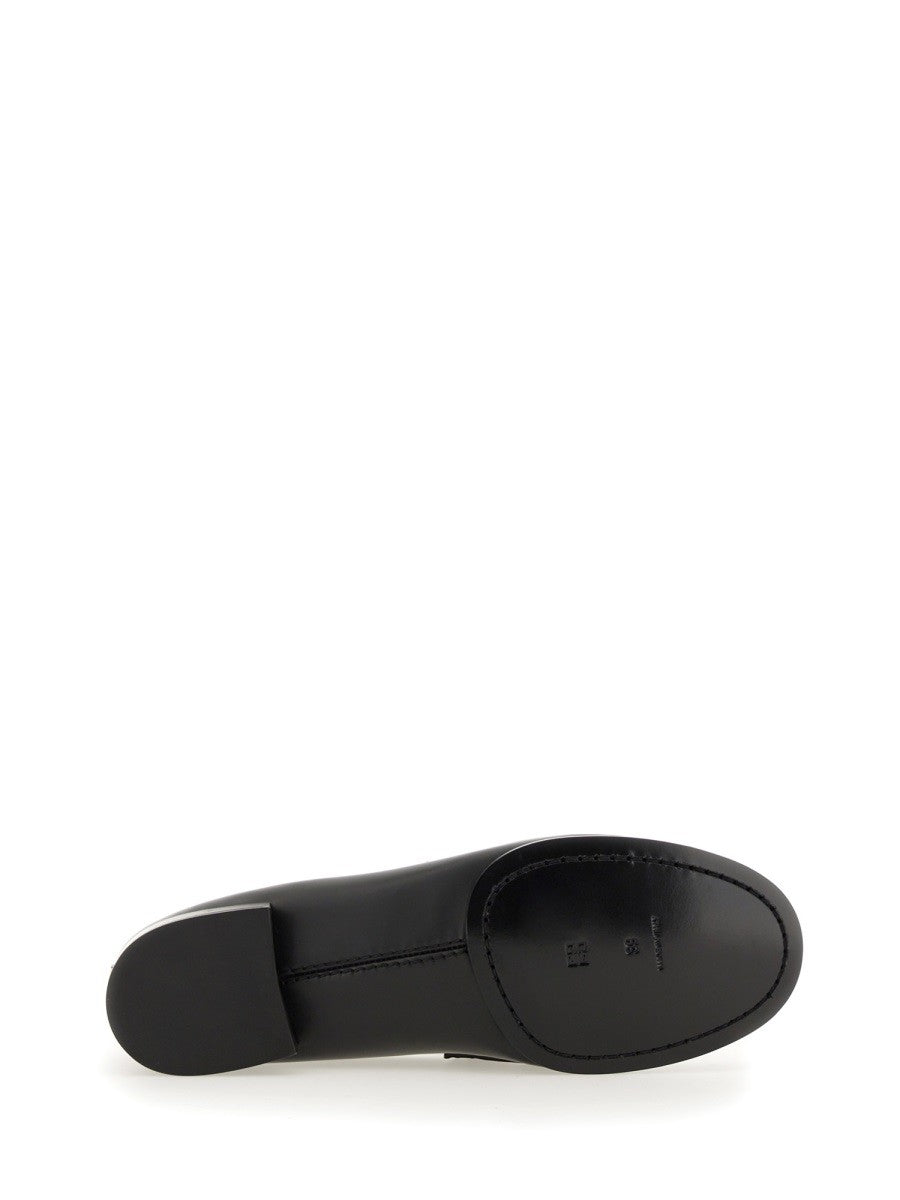MOCCASIN 