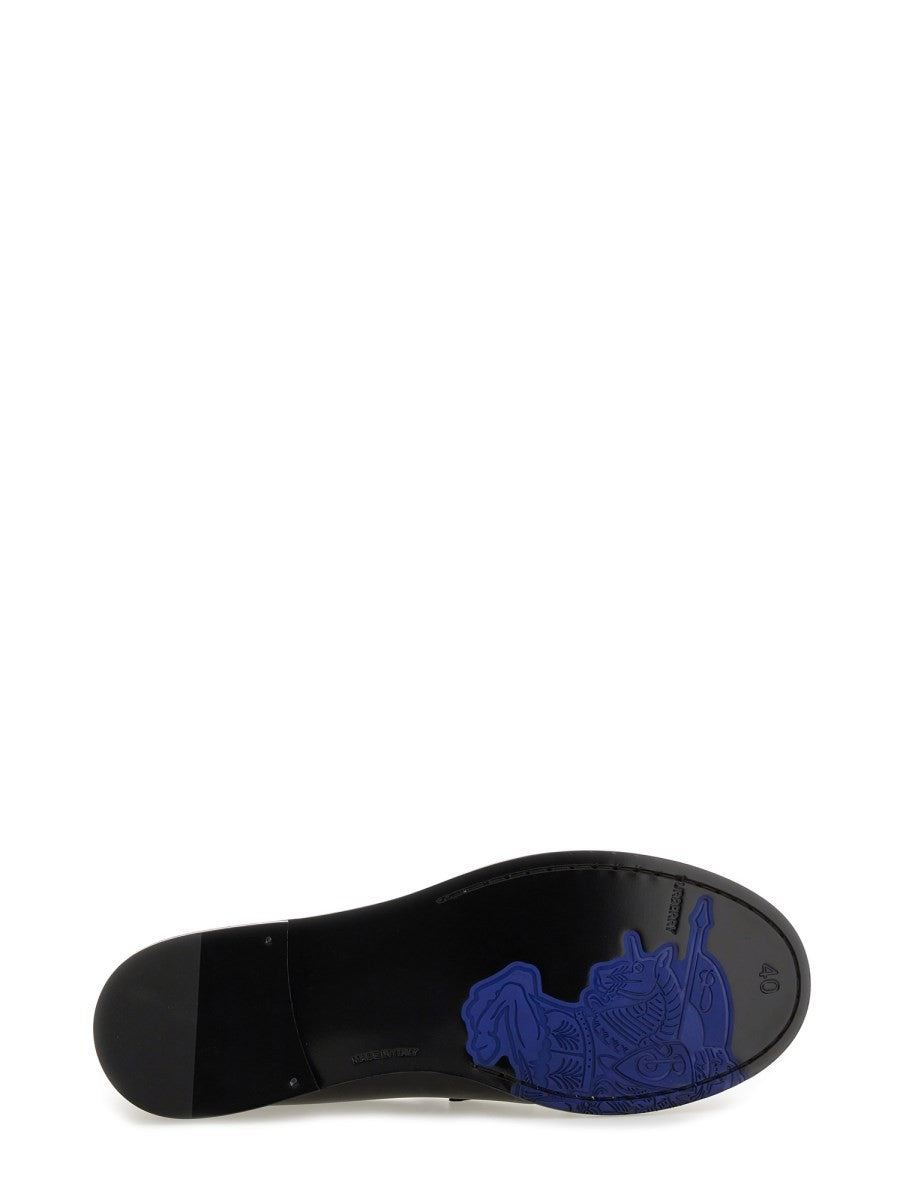 MOCCASIN 