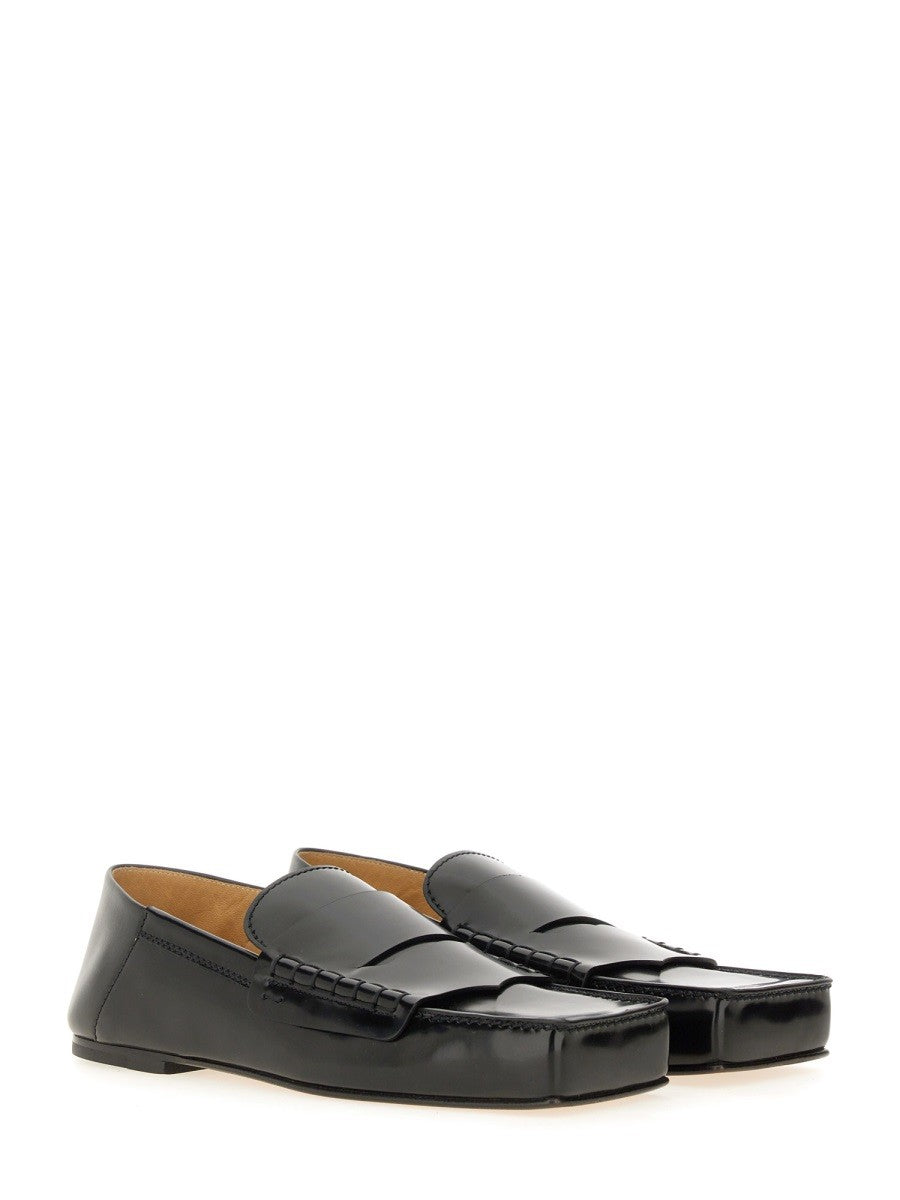 MOCCASIN 