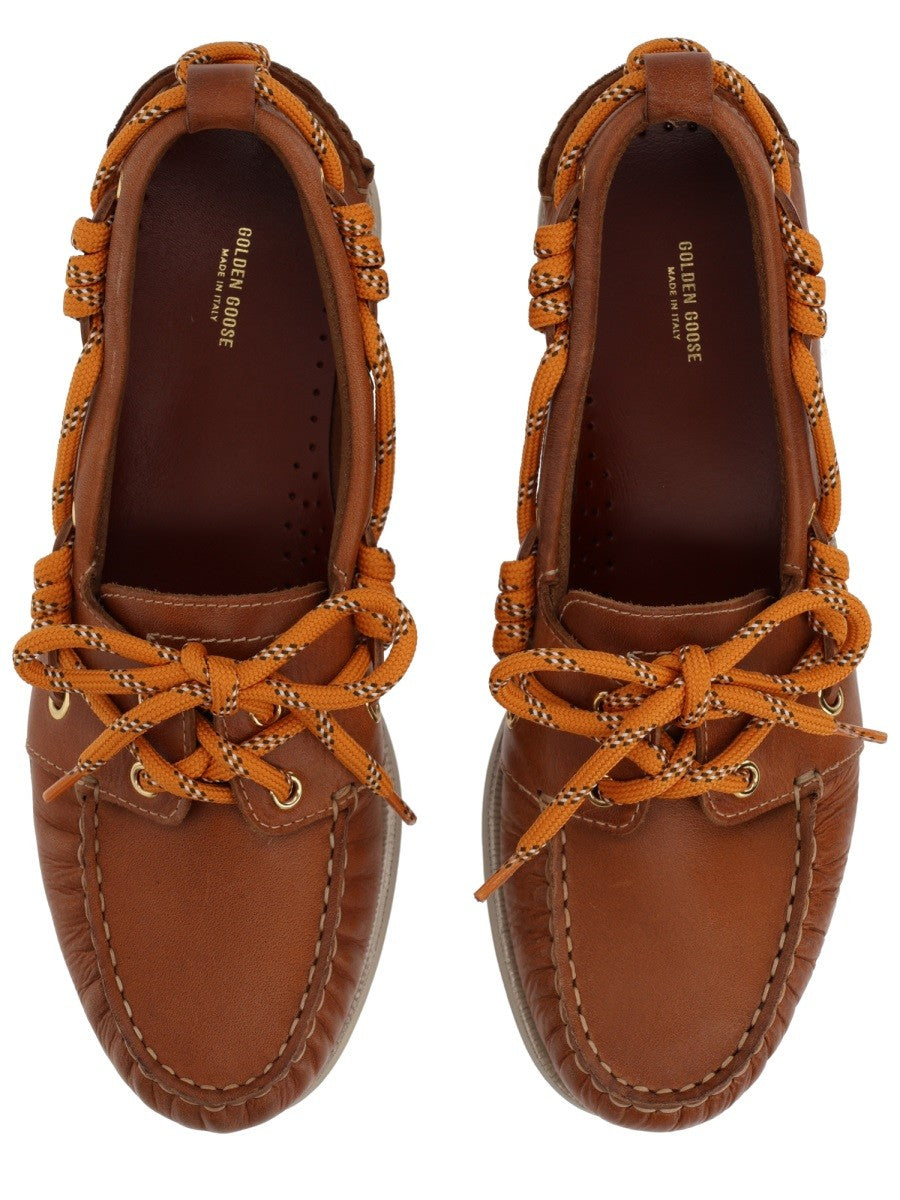 MOCCASIN 