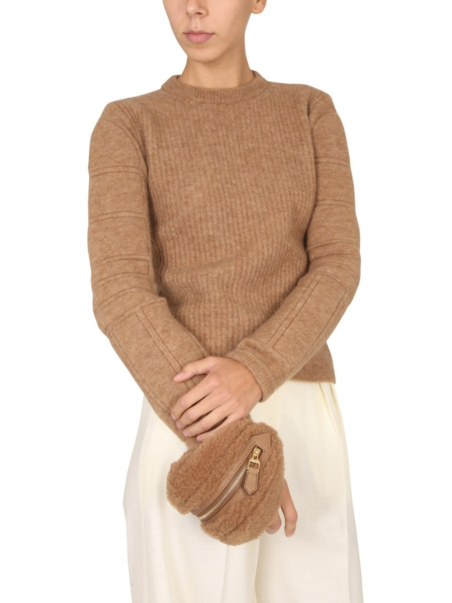 MOHAIR YARN KNIT