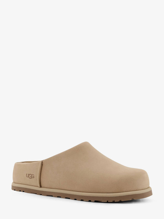 Ugg Nubuck sandals with engraved logo on the side