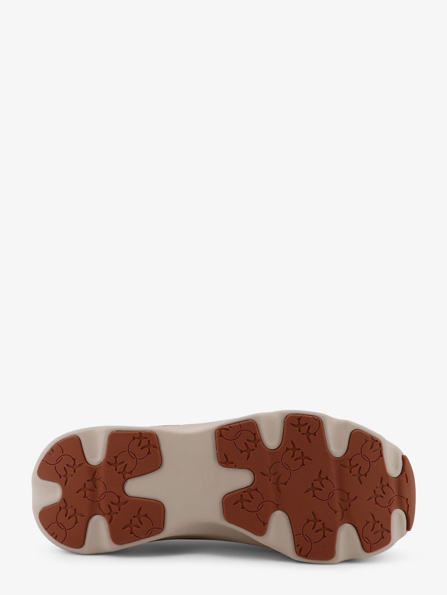 Nylon sneakers with leather inserts