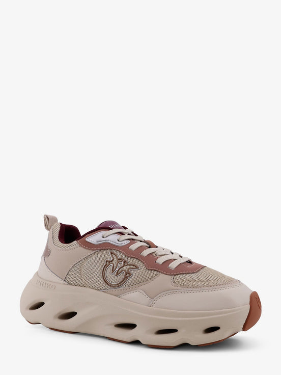 Nylon sneakers with leather inserts