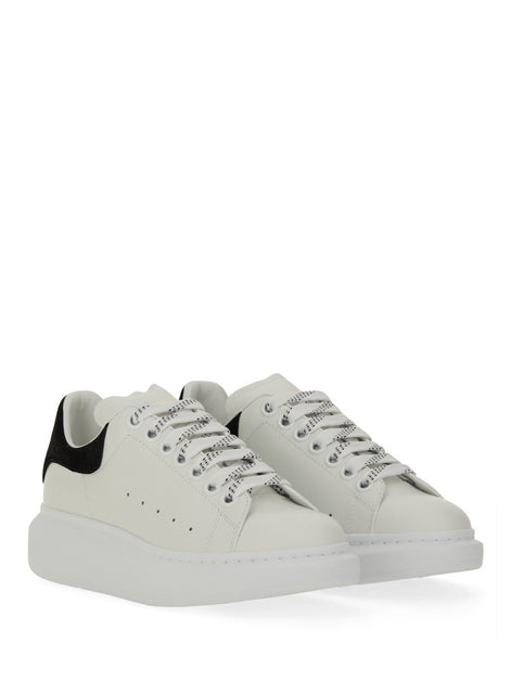 OVERSIZED SNEAKER