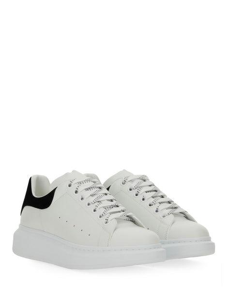 OVERSIZED SNEAKER
