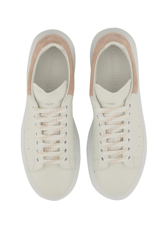 OVERSIZED SNEAKER