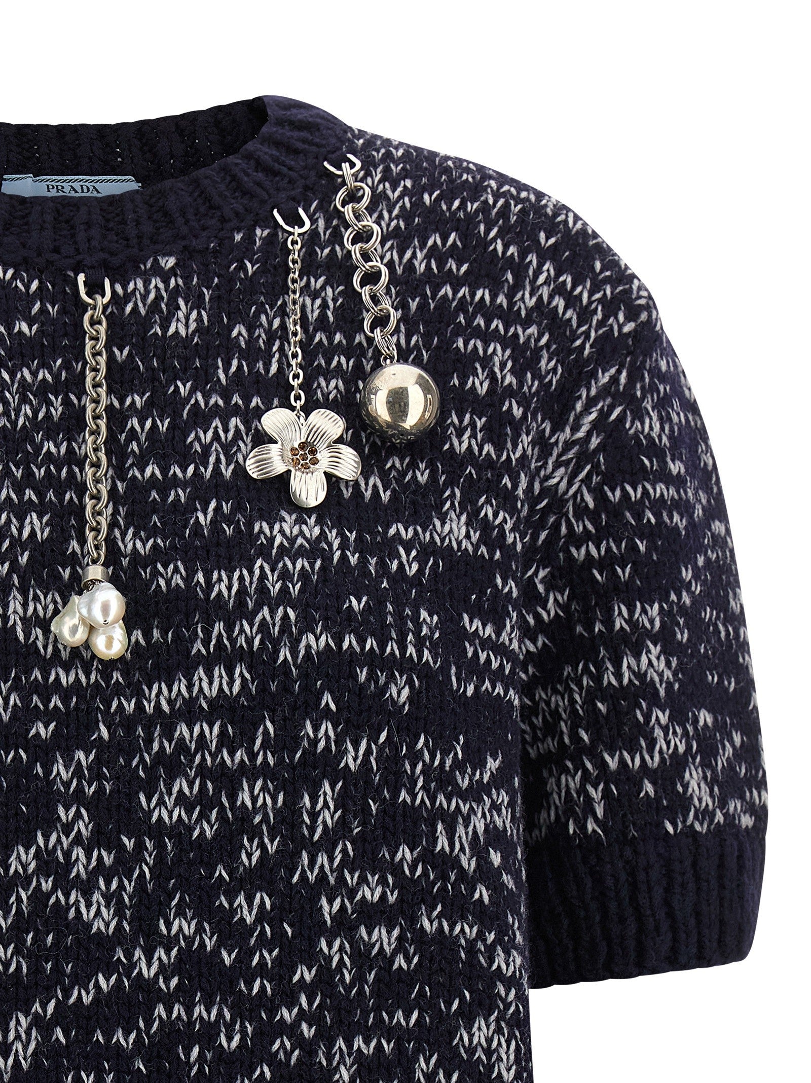 Pendant sweater