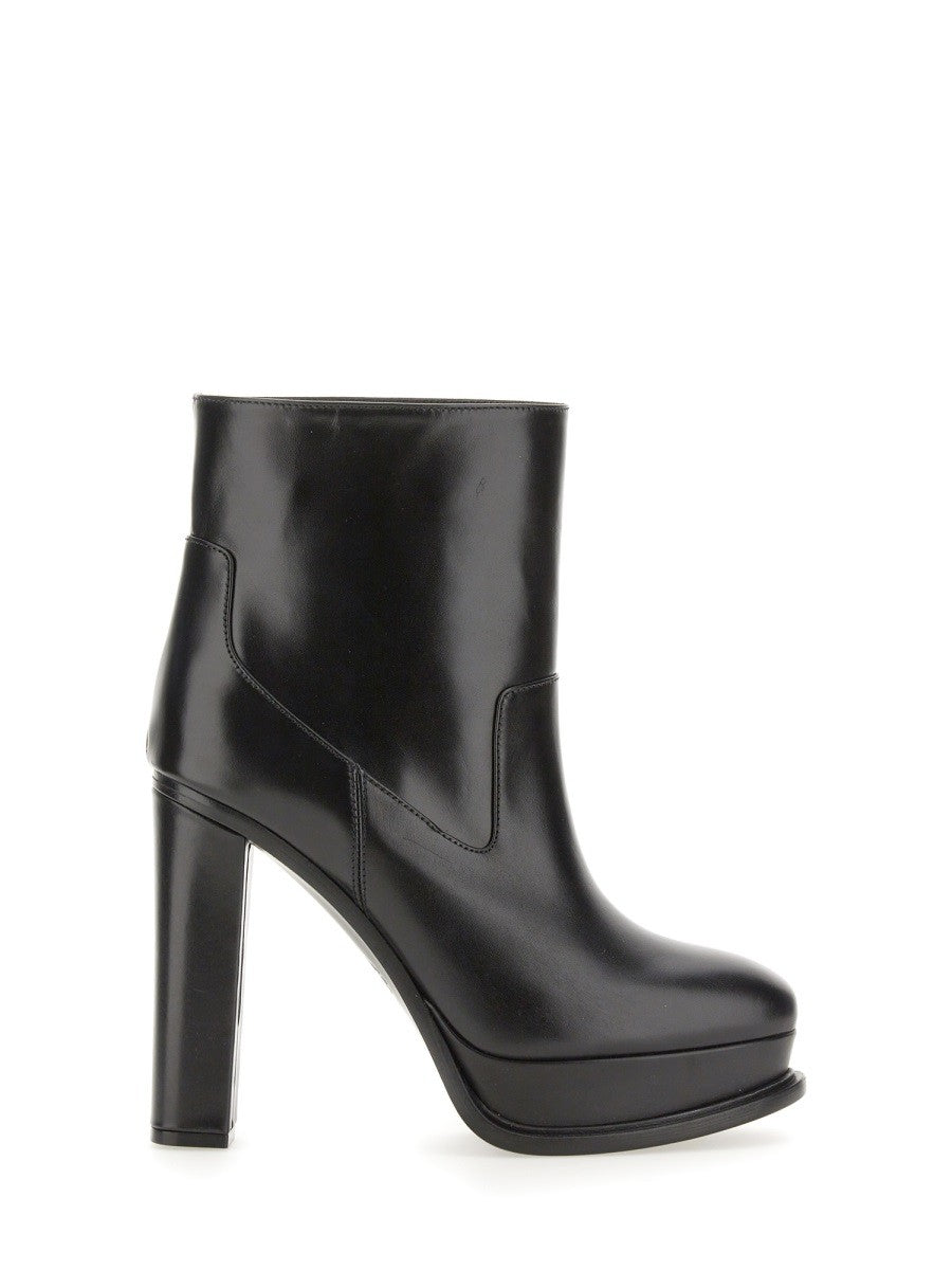 PLATFORM BOOTS