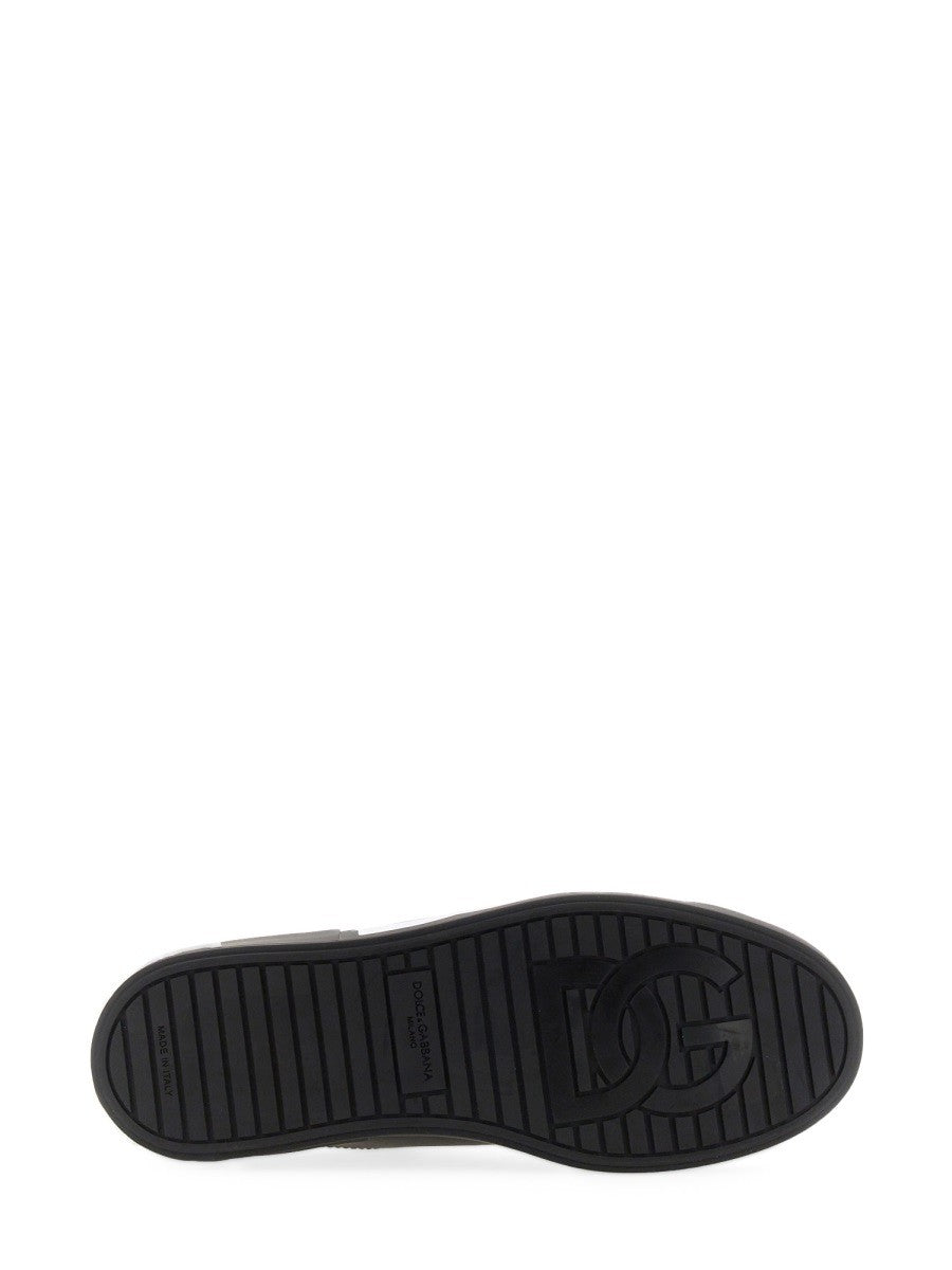 SNEAKER 