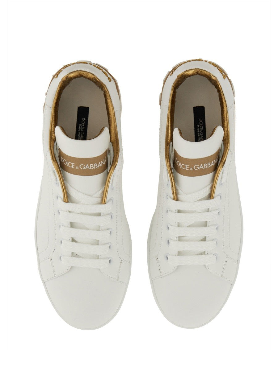 SNEAKER 