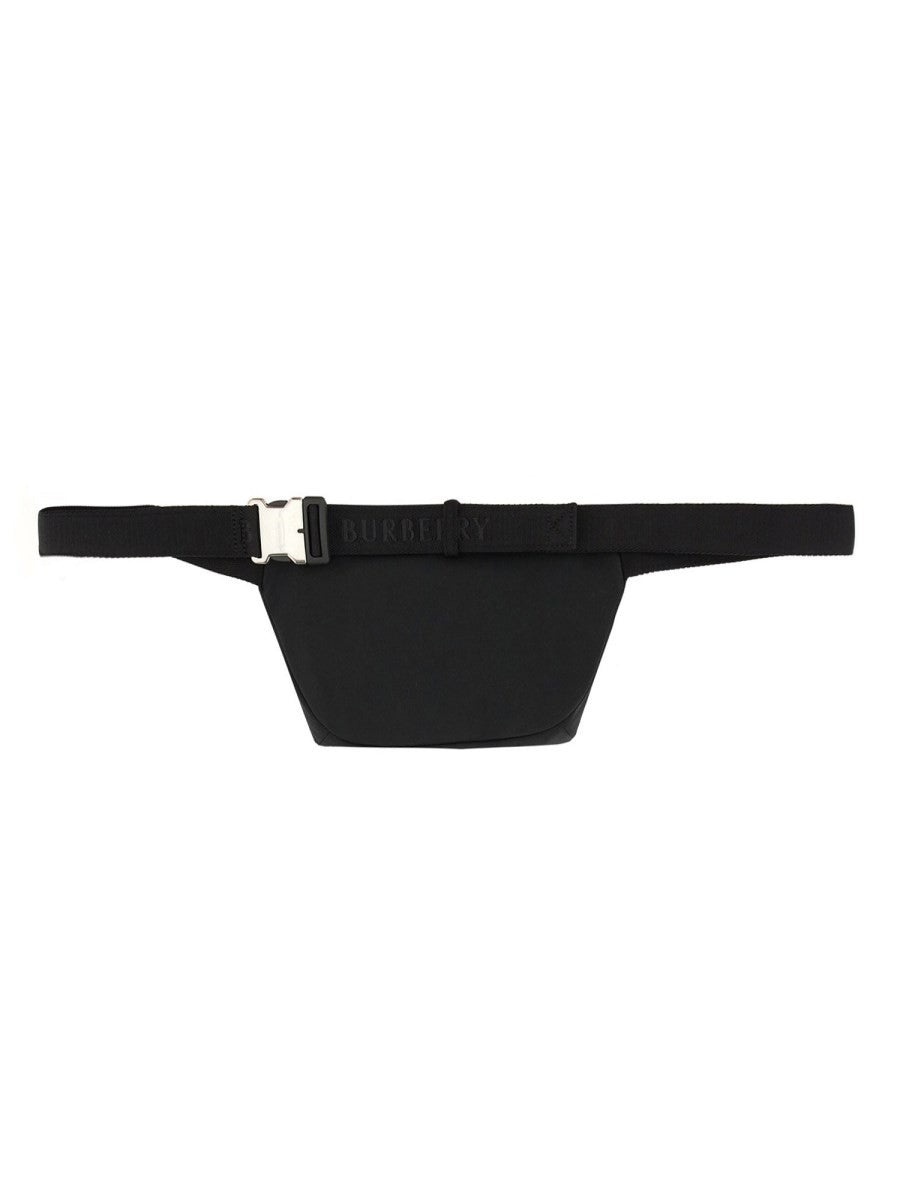 POUCH 