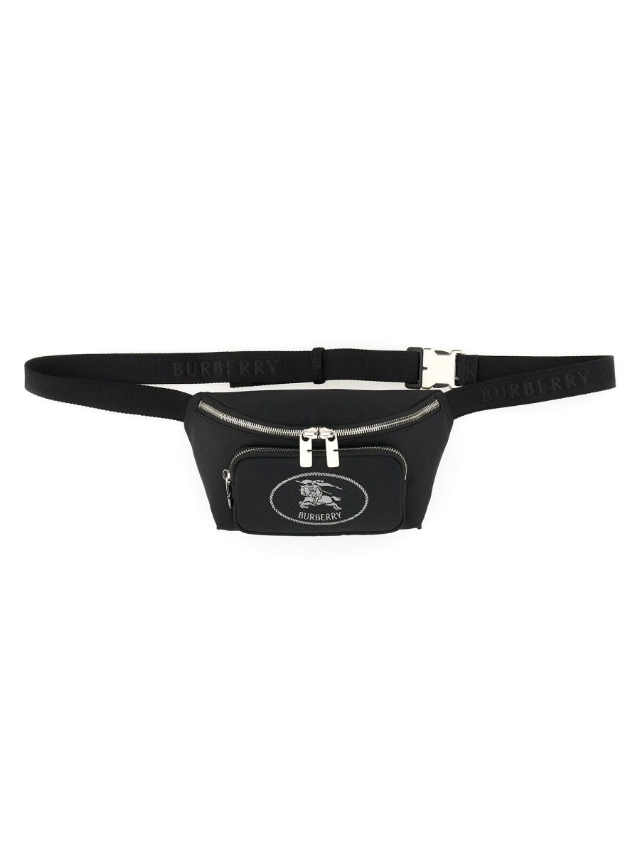 POUCH 