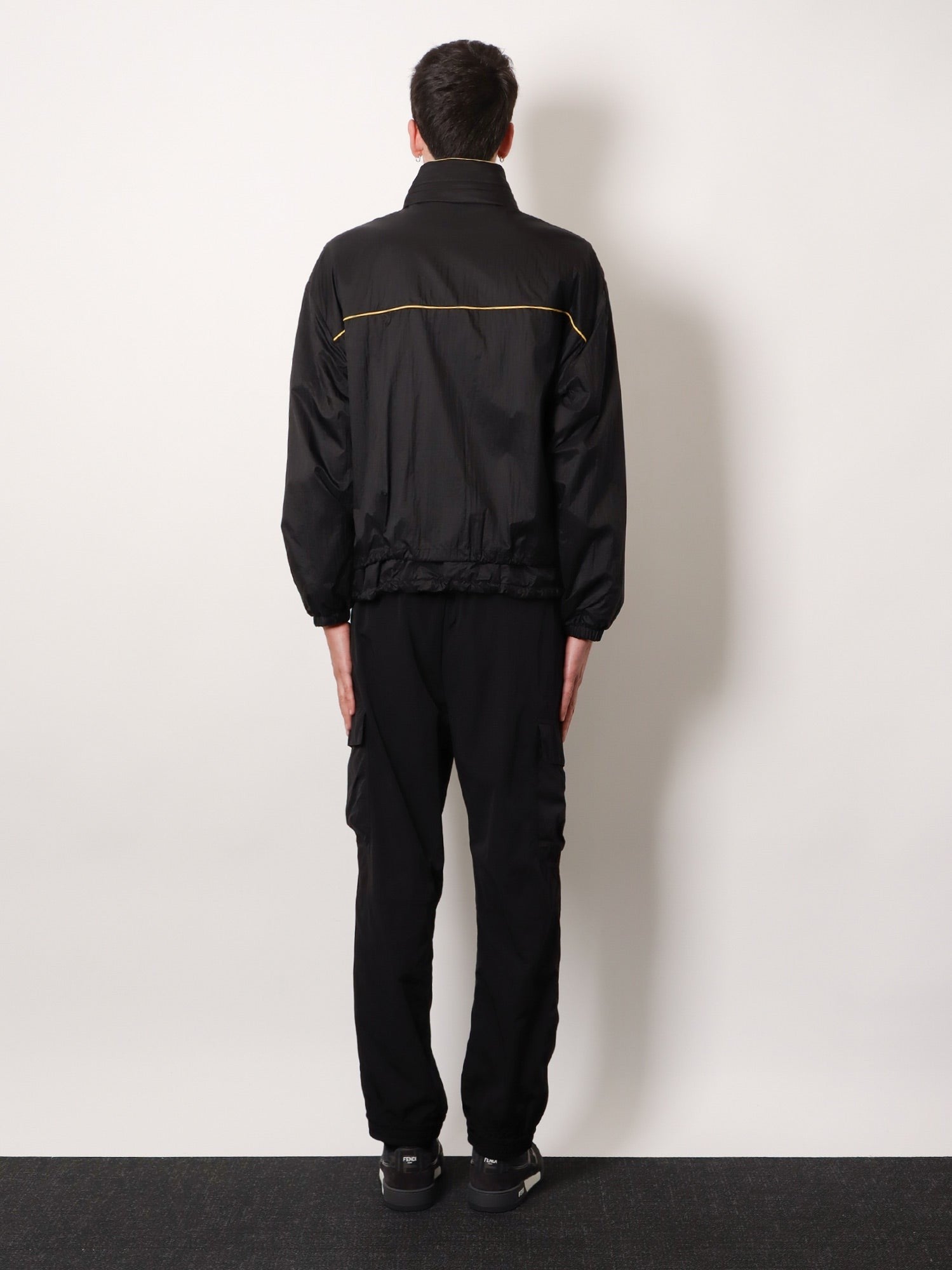 Reversible windbreaker