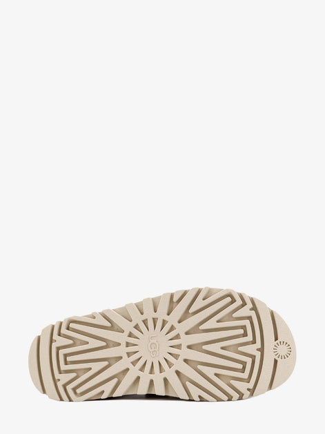 Rubber sandals with embossed logo