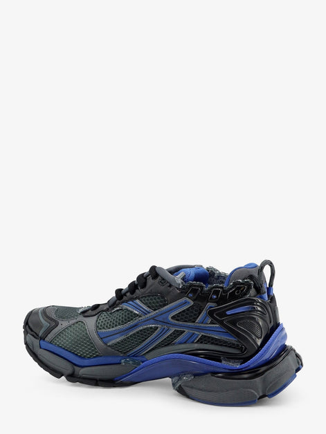 Runner sneakers in mesh with contrasting inserts