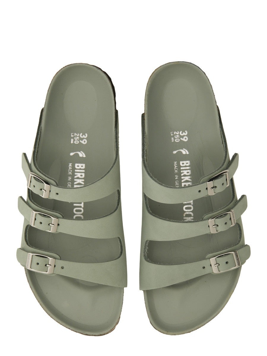 SANDAL 