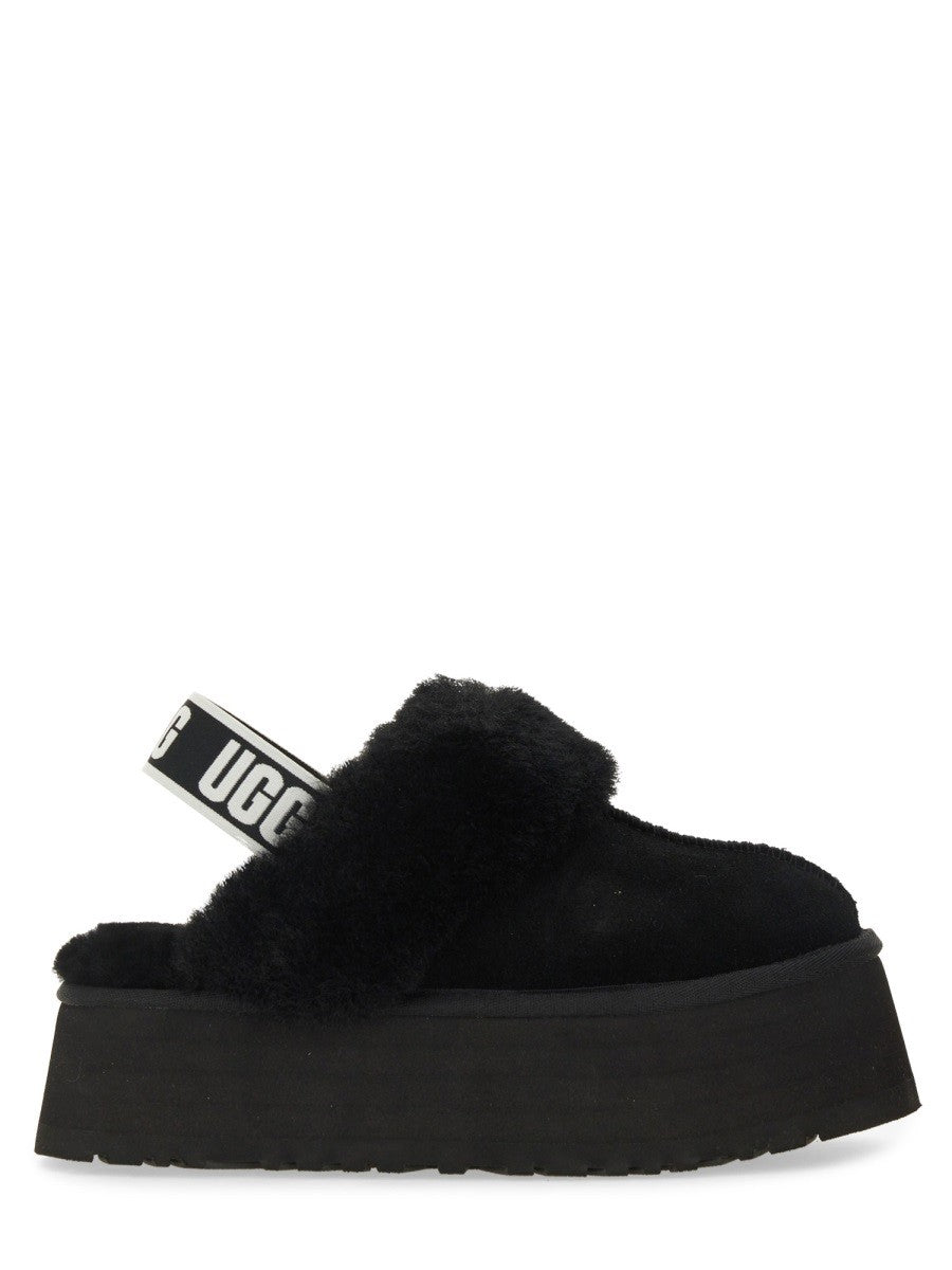 SANDAL 