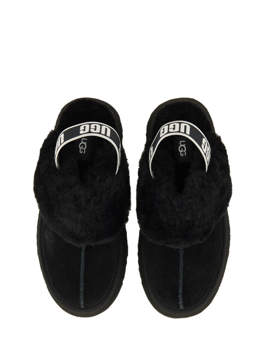 SANDAL 