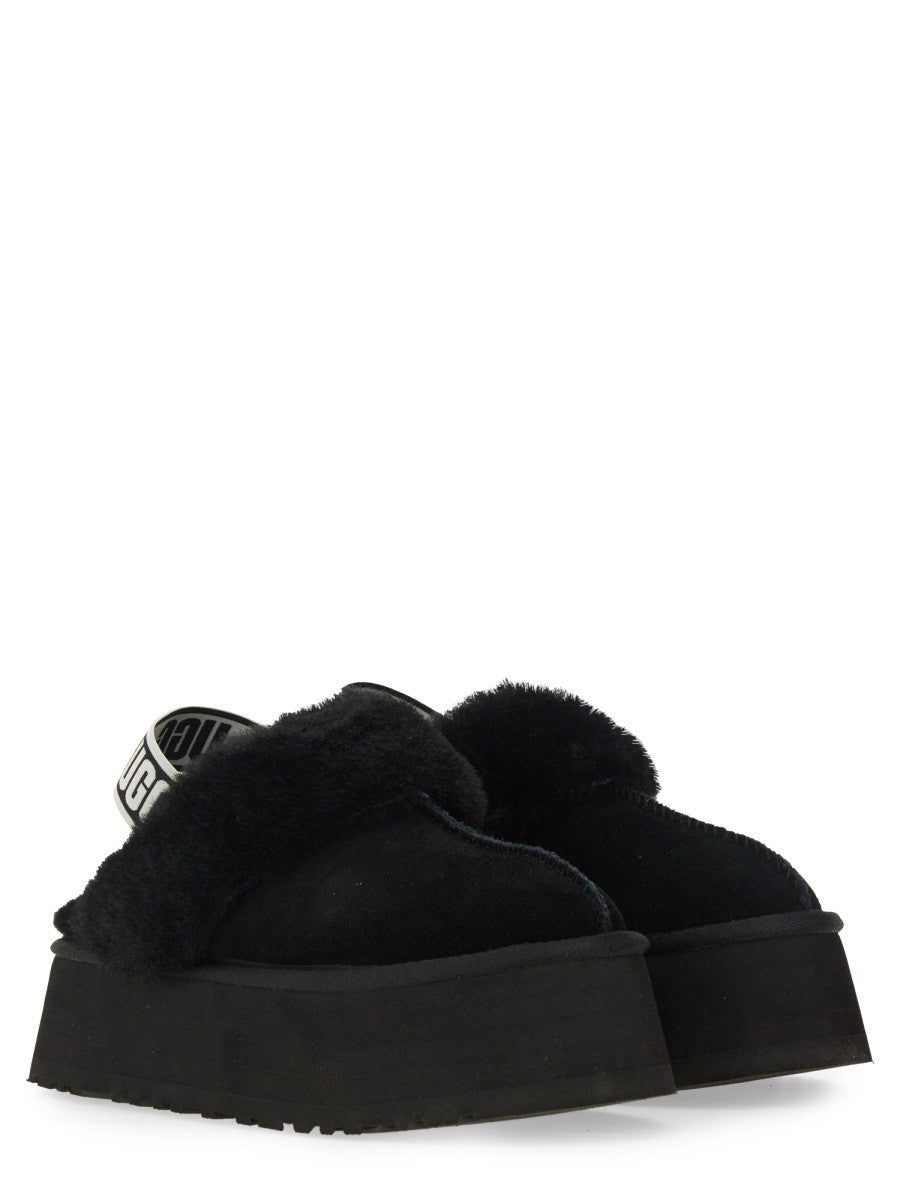 SANDAL 