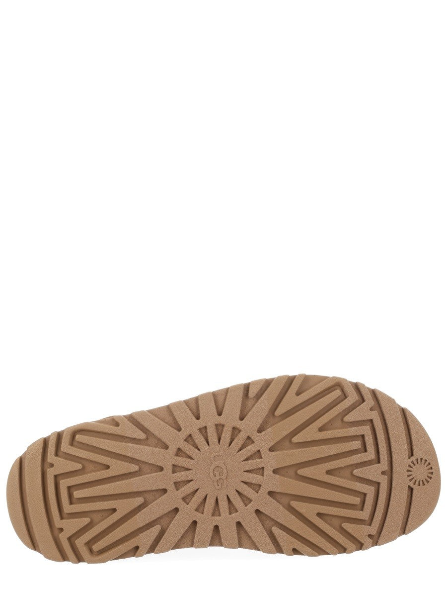 SANDAL 