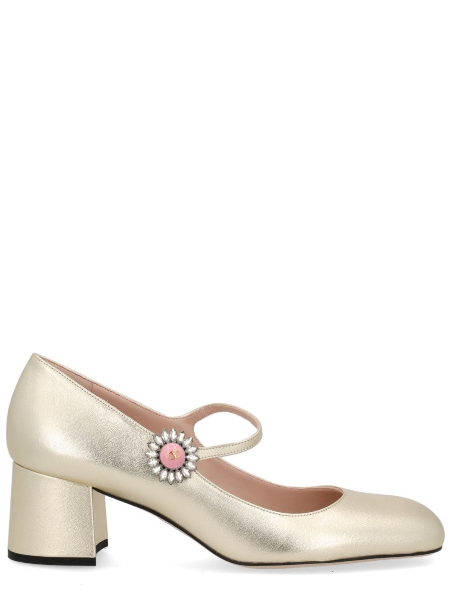 SANDAL 