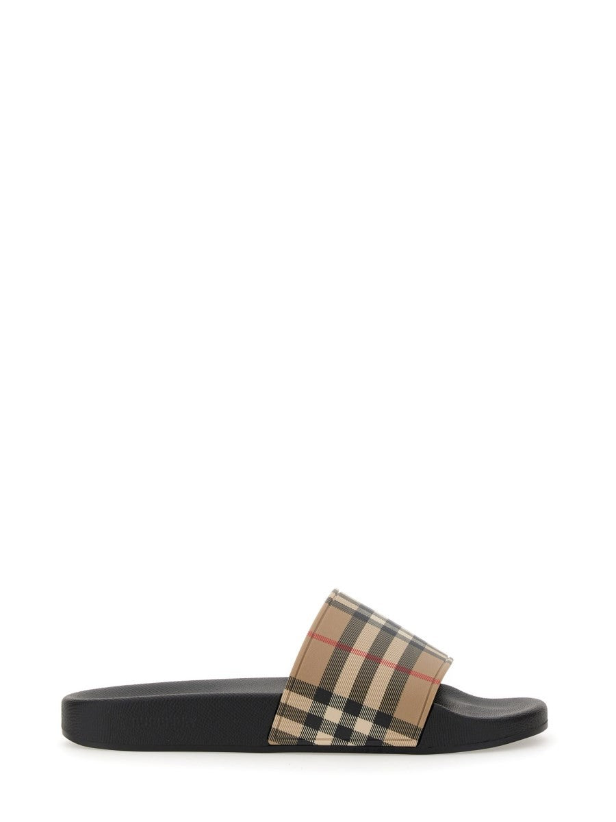SANDAL 