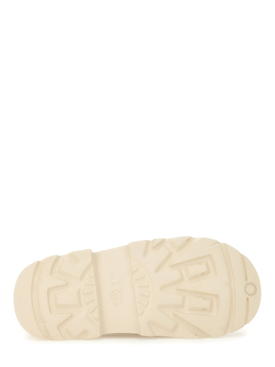 SANDAL 