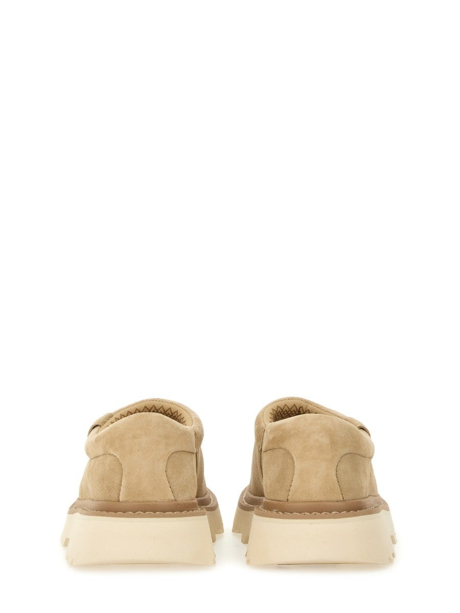 SANDAL 