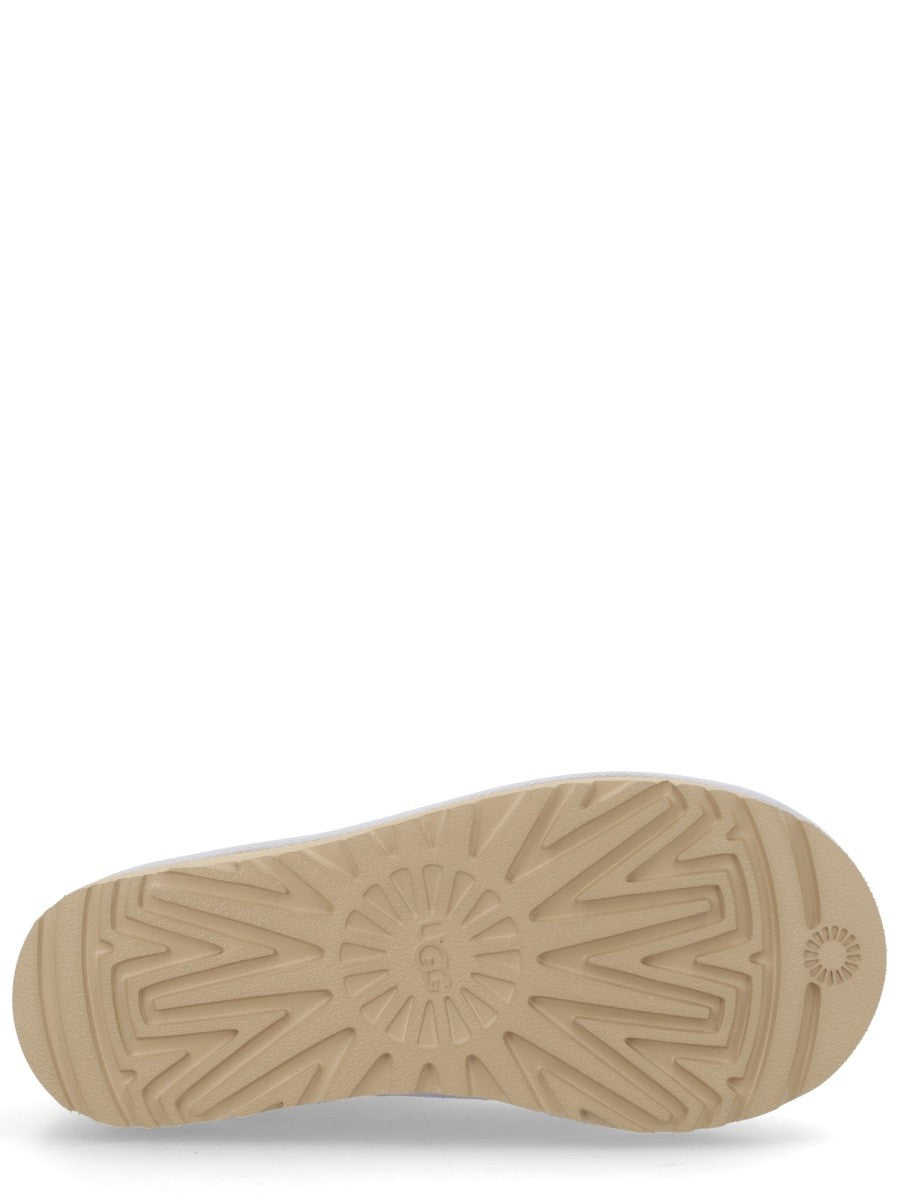 SHOE 