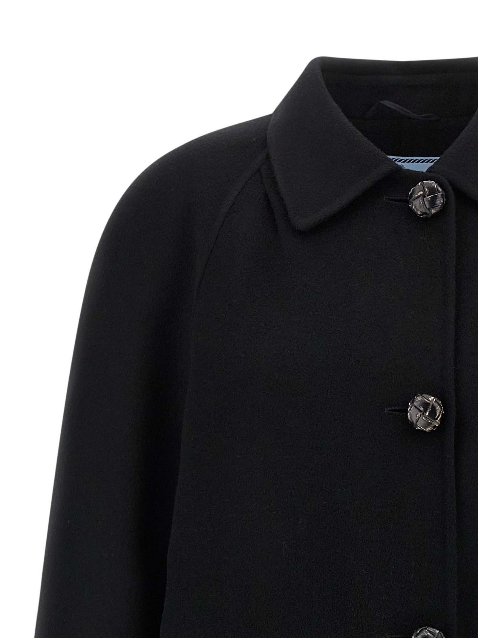 Single-breasted coat