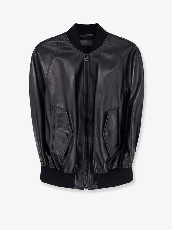 Sleeveless leather jacket