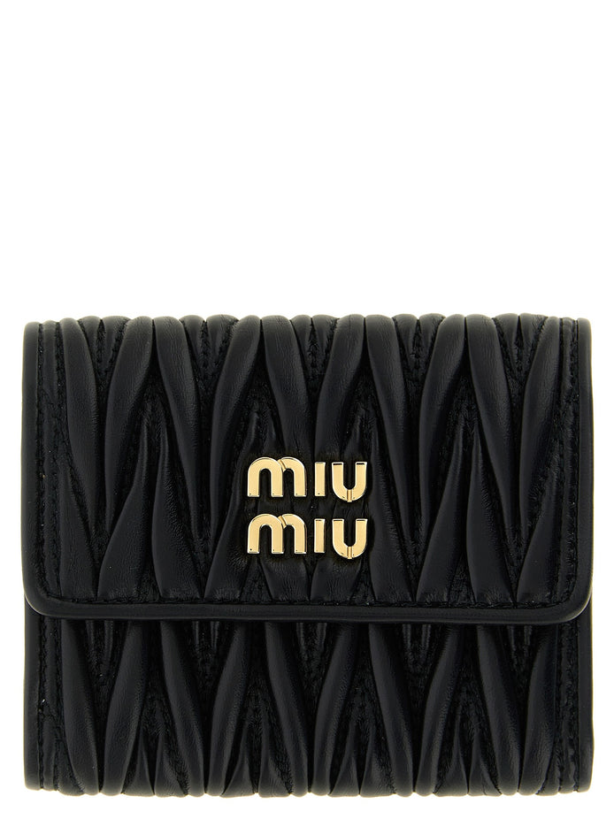 Small matelassé nappa wallet