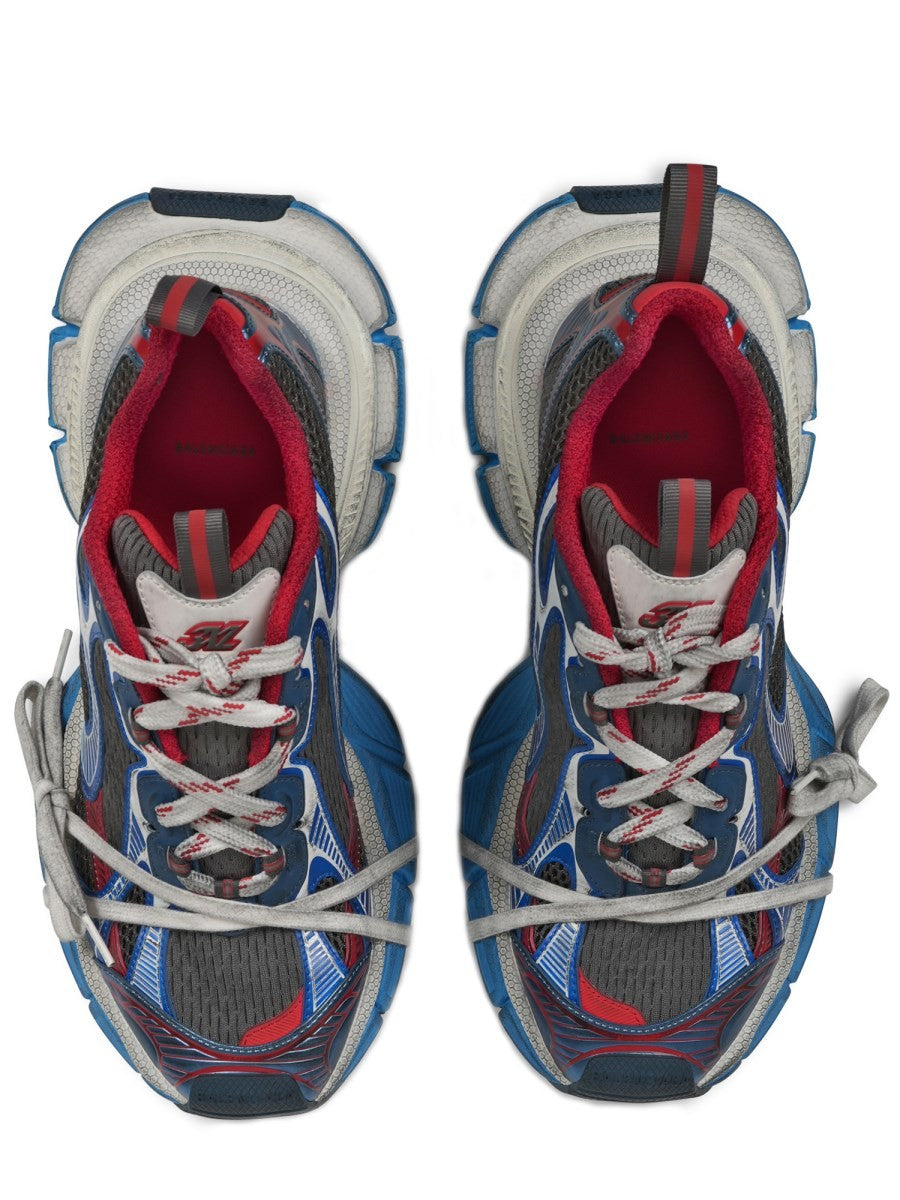 SNEAKER 