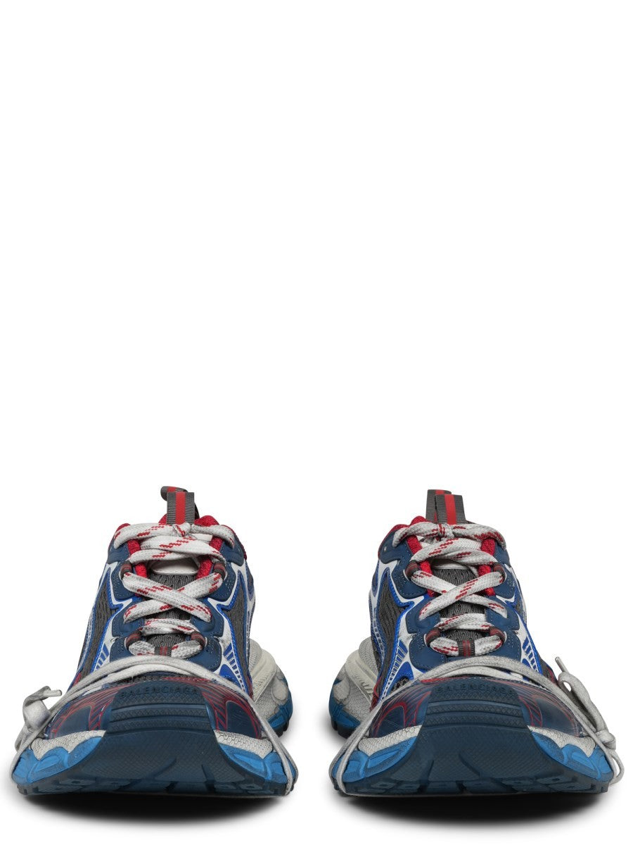 SNEAKER 