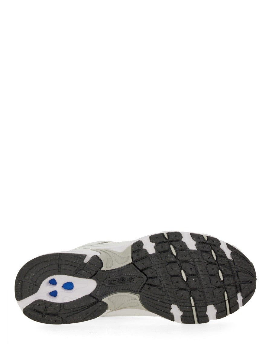 SNEAKER 530