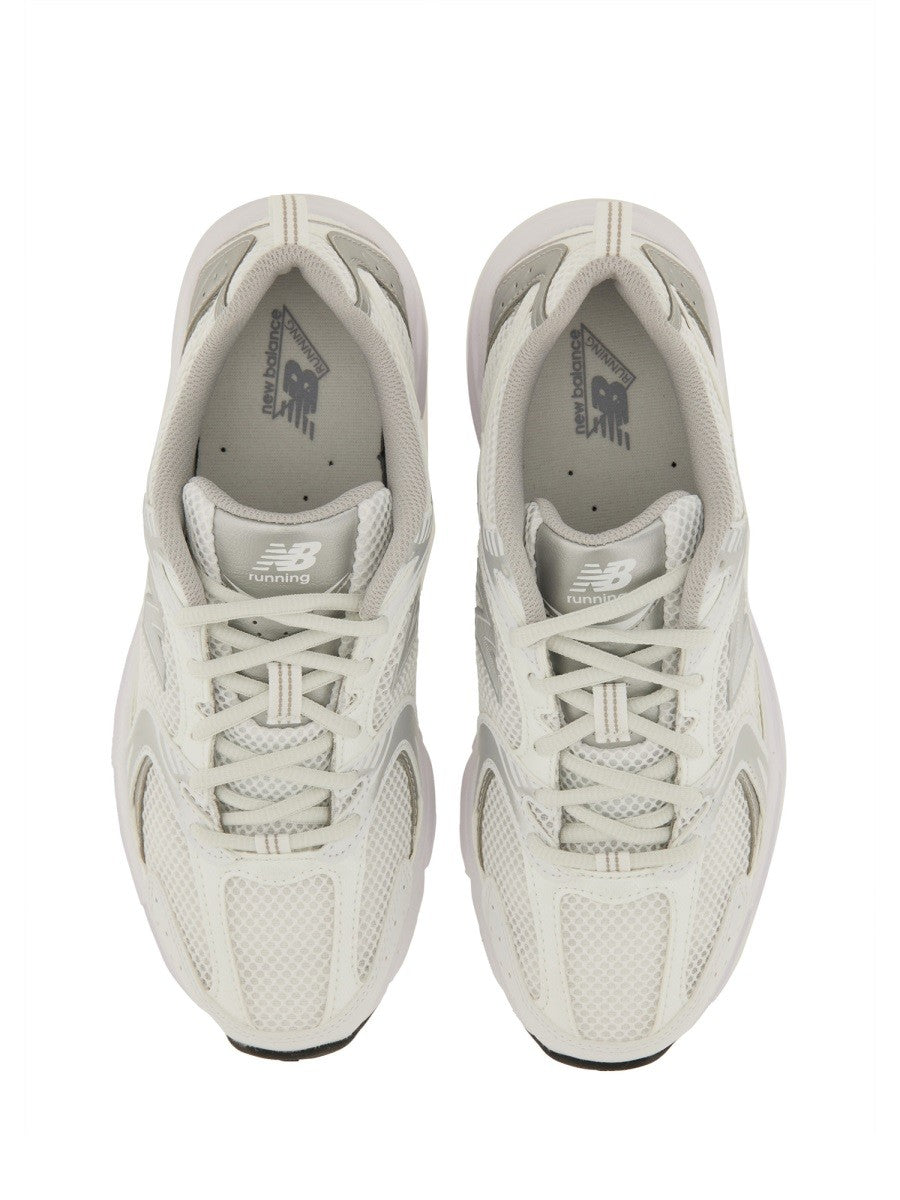 SNEAKER 530