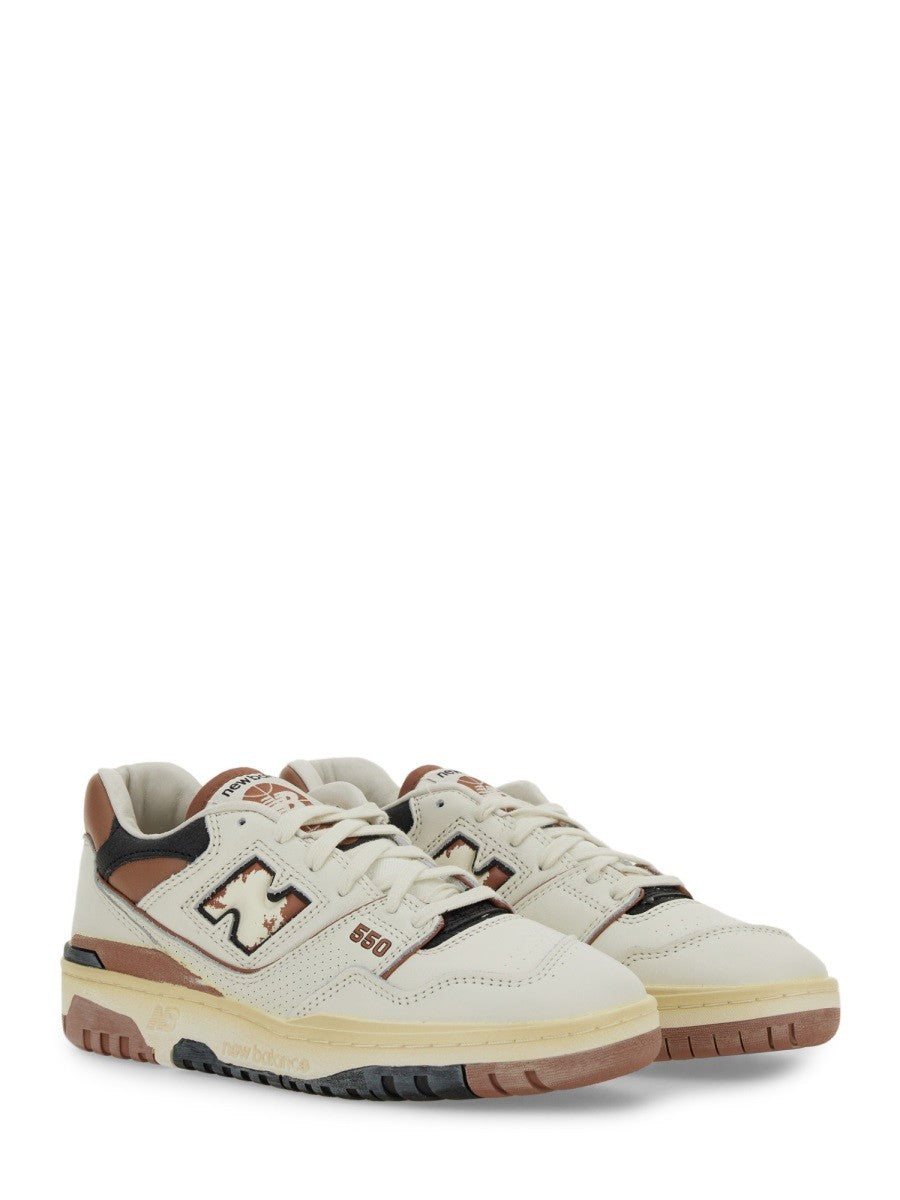 SNEAKER 