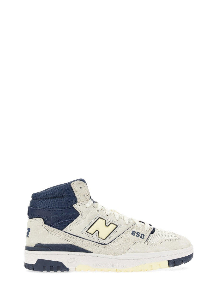SNEAKER 