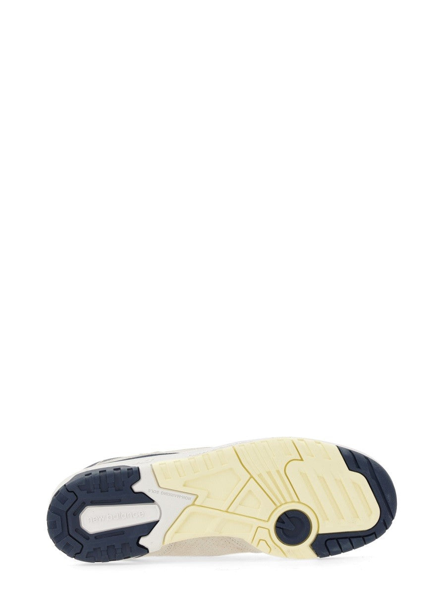 SNEAKER 