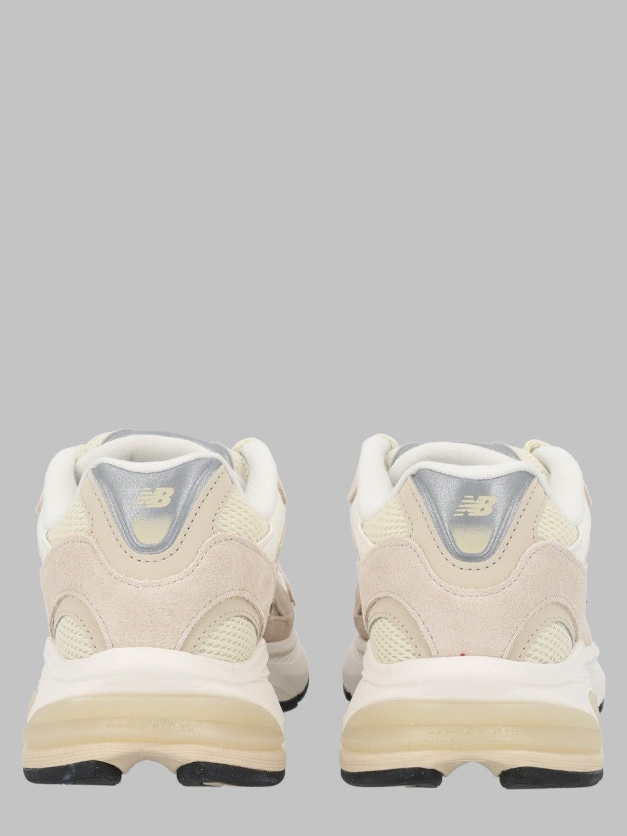 SNEAKER 