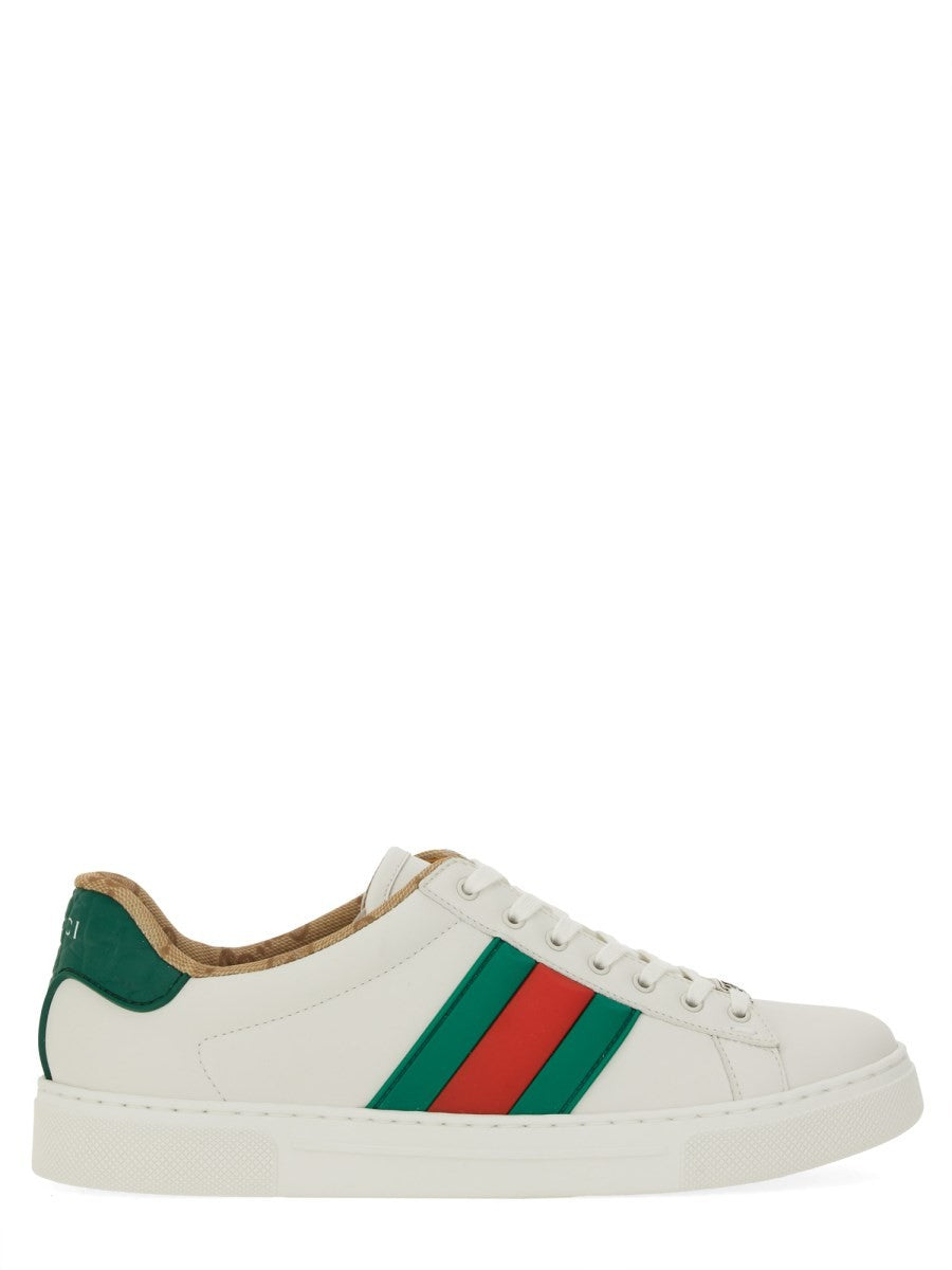 SNEAKER 