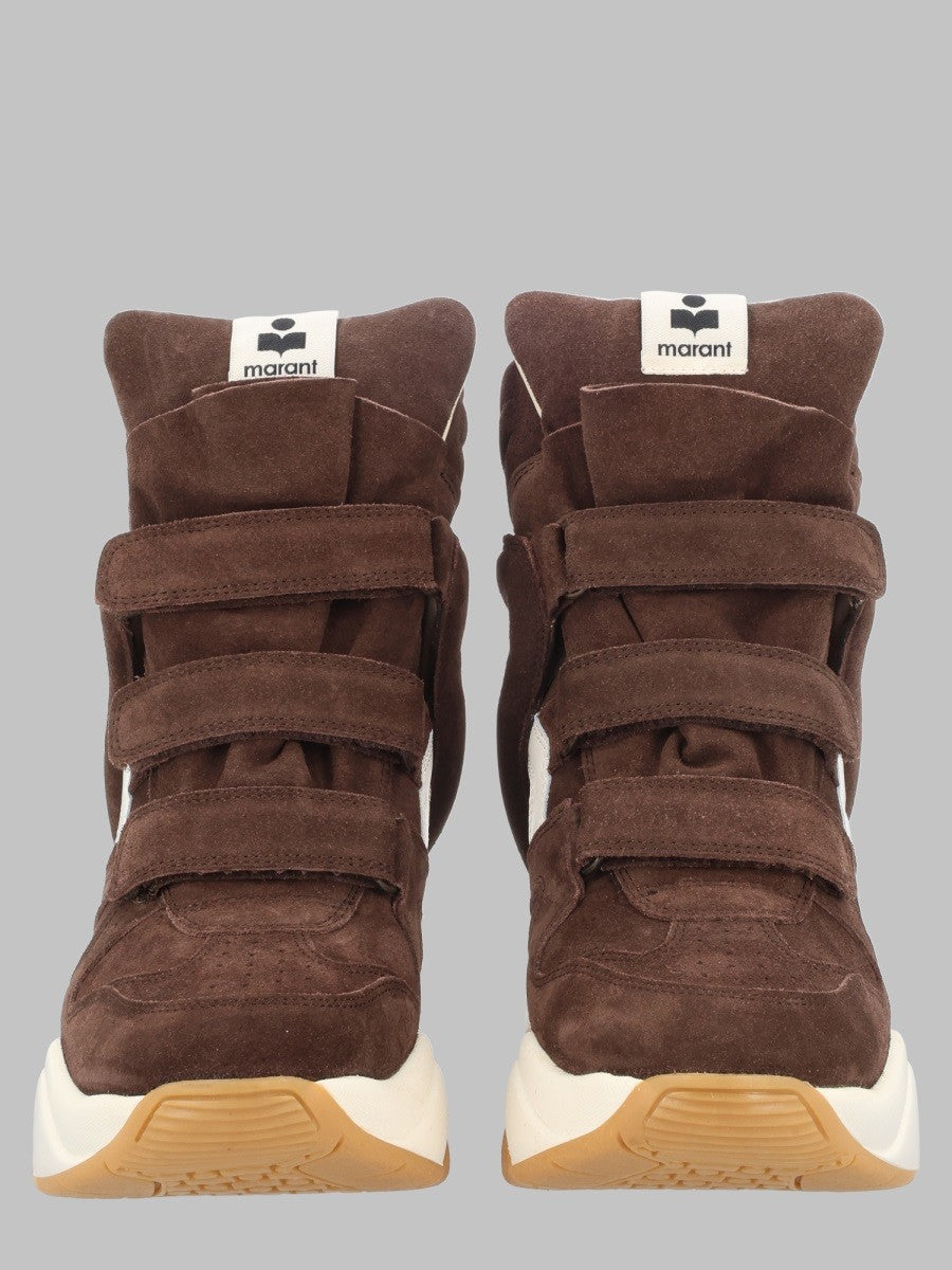 SNEAKER 