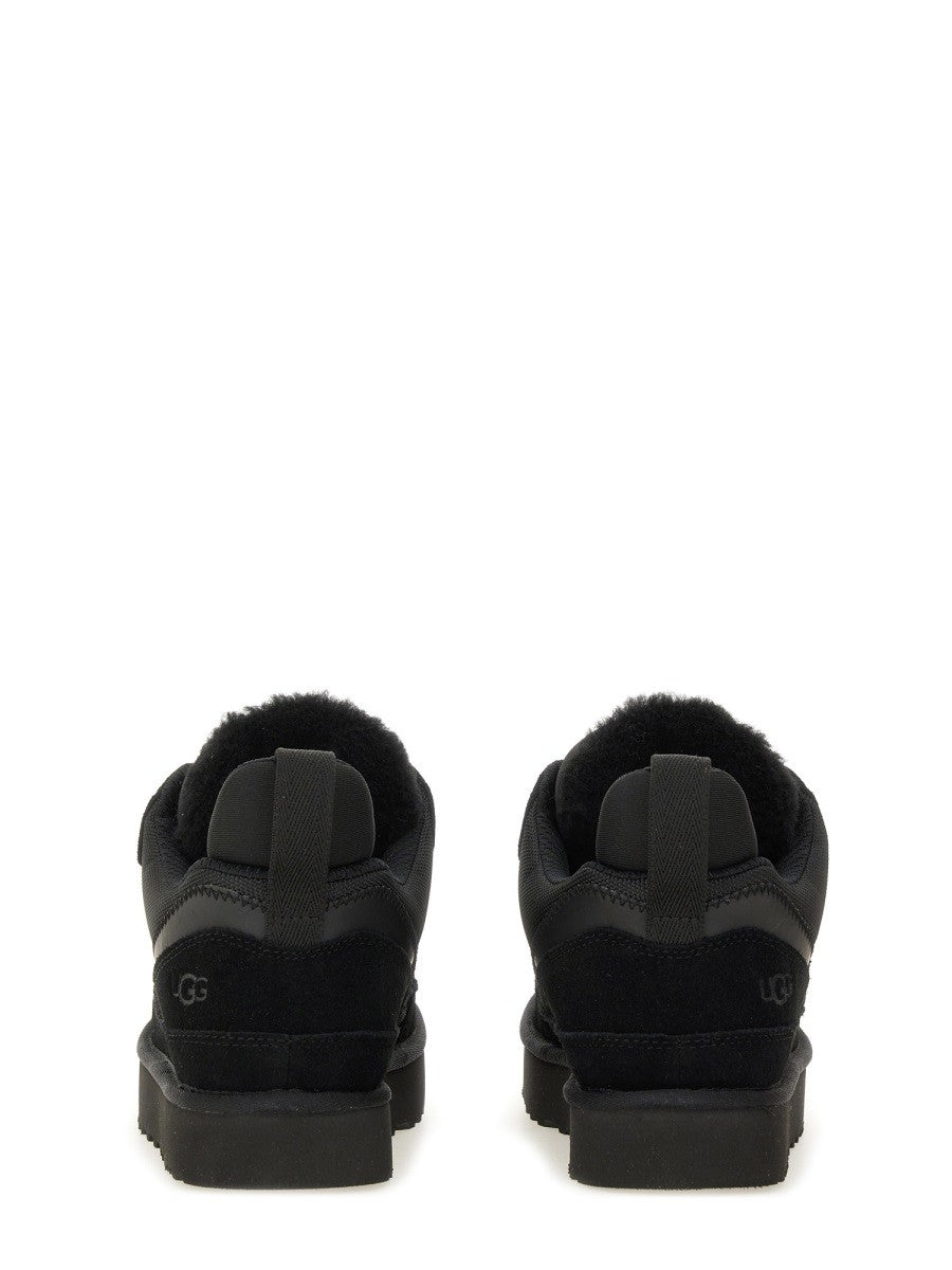 SNEAKER 