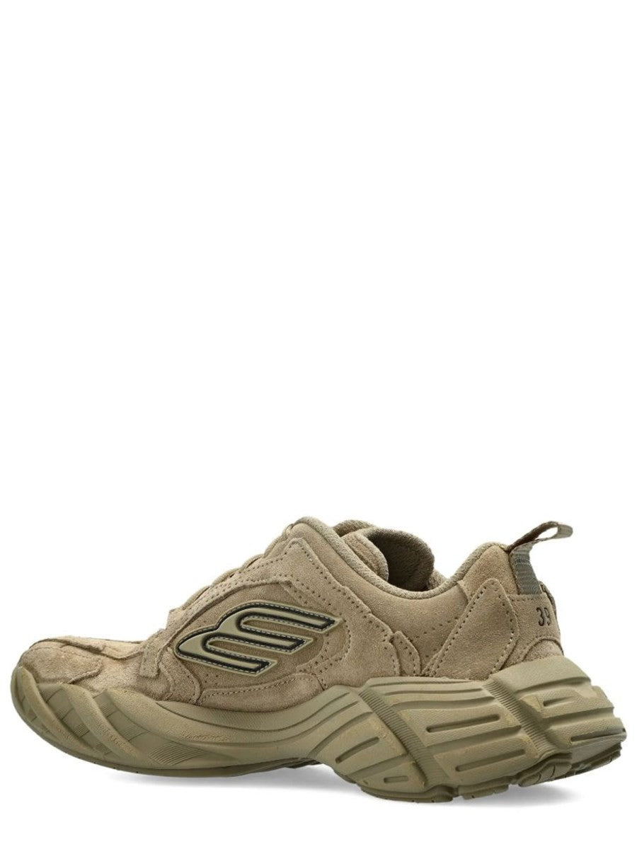 SNEAKER 